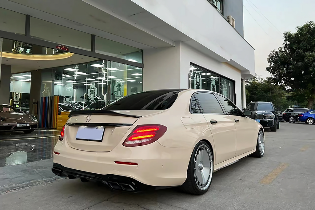 Khaki Milan