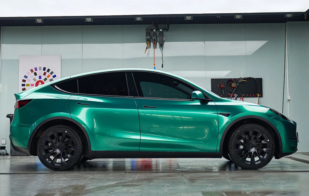 Metal Emerald Green