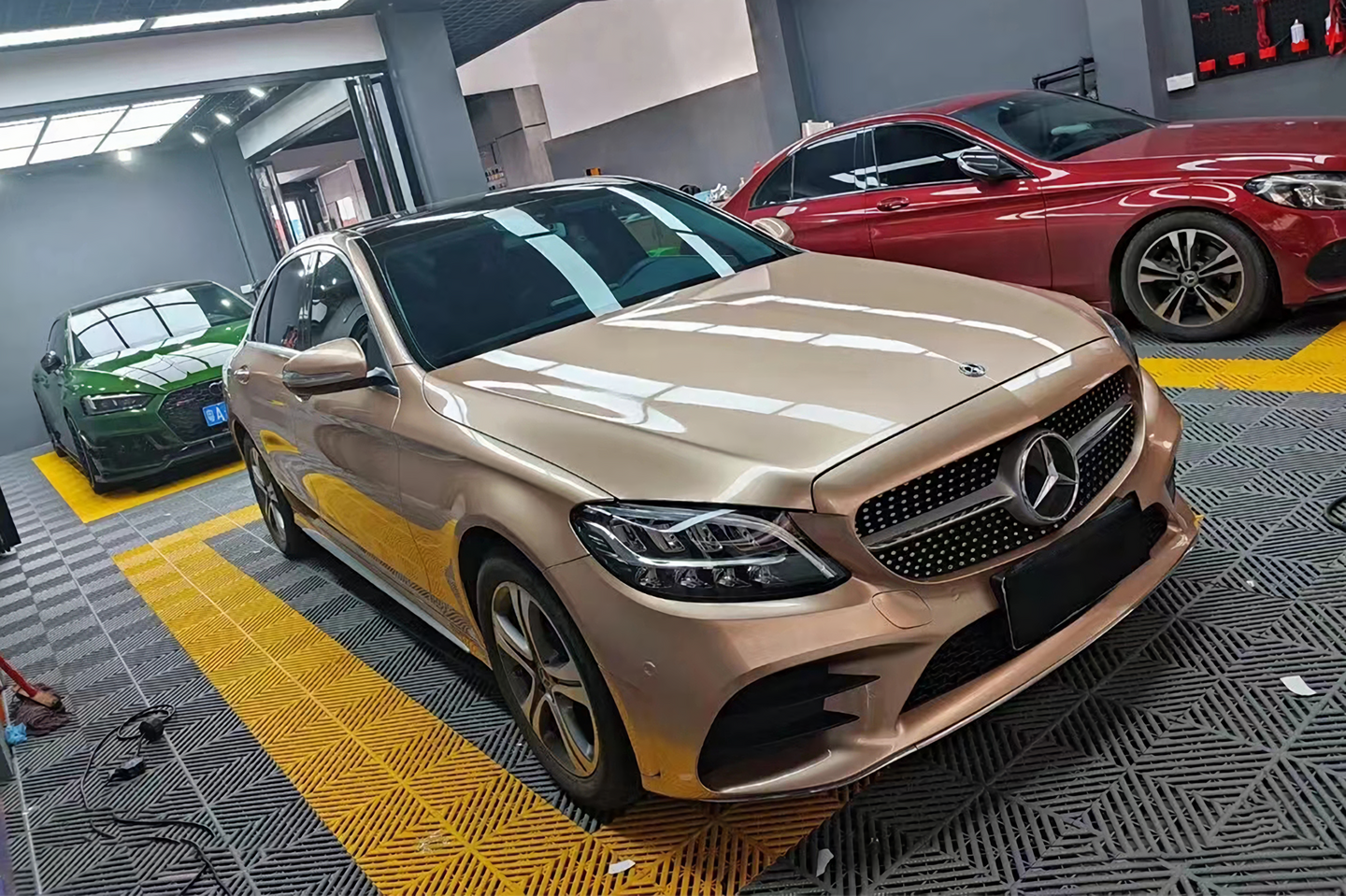 Metal Champagne Gold