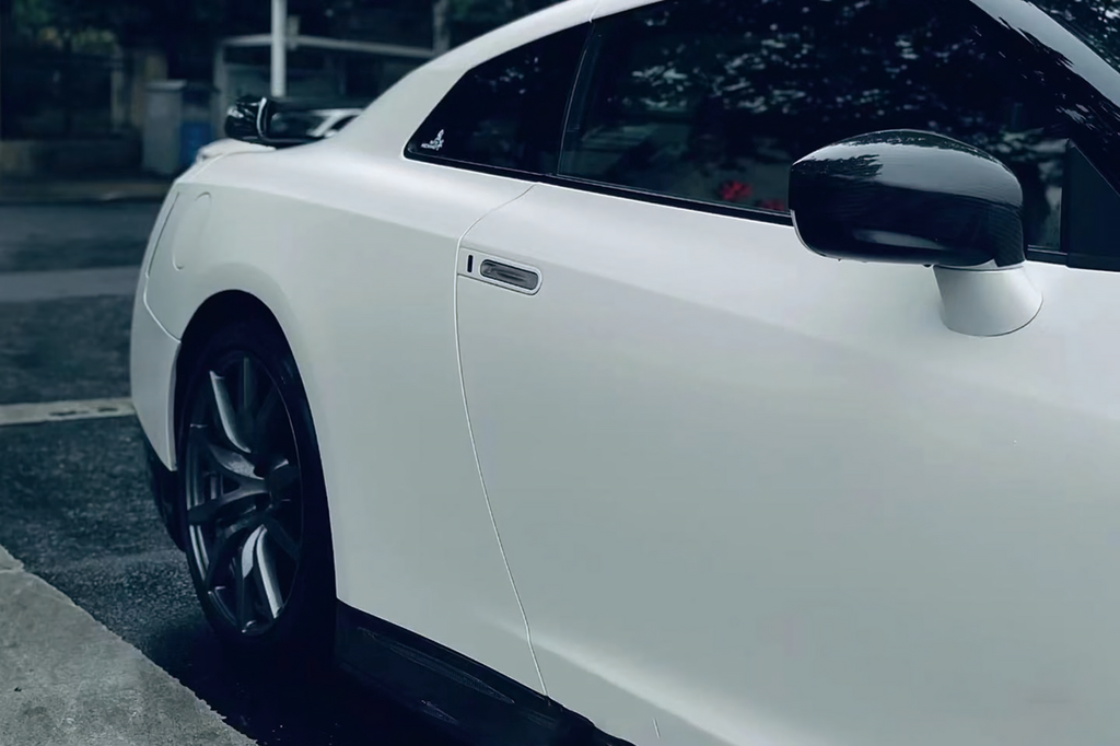 Electro-optic Metallic White